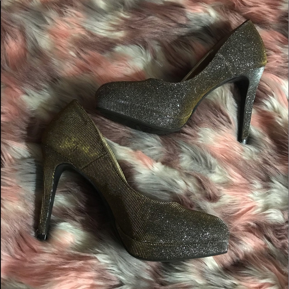 Gold/Silver Heels